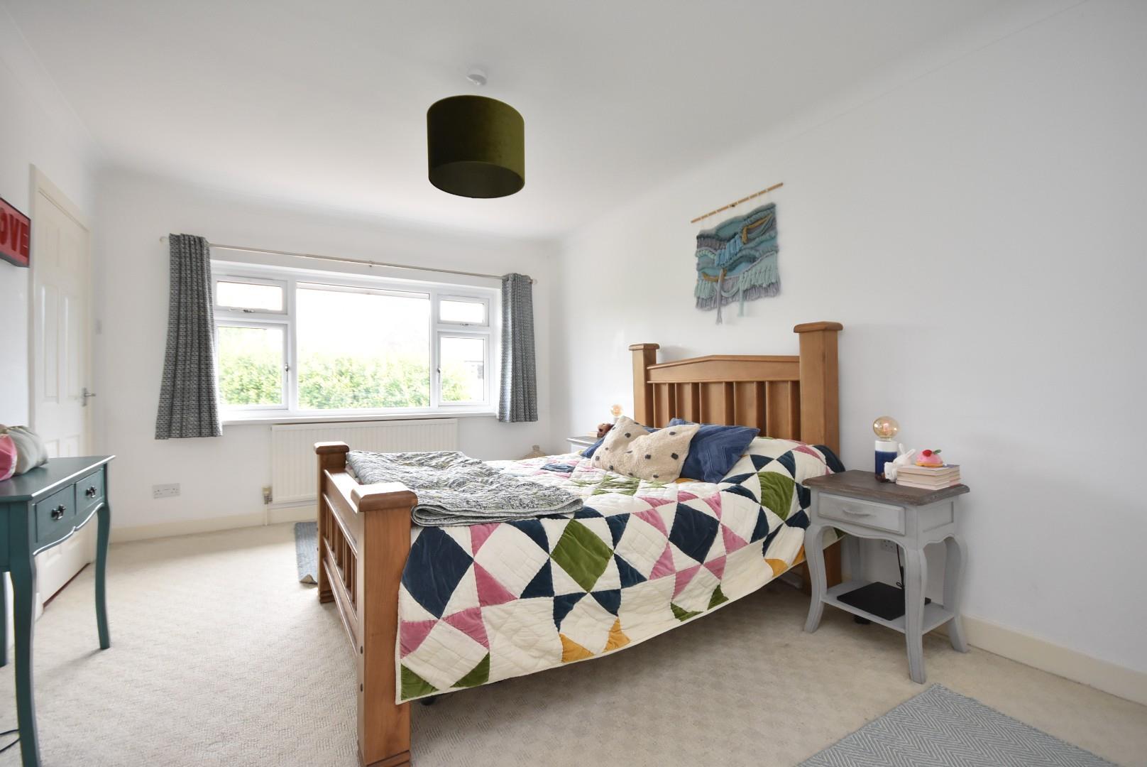 20 Knowbury Avenue, Penarth, CF64 5RX